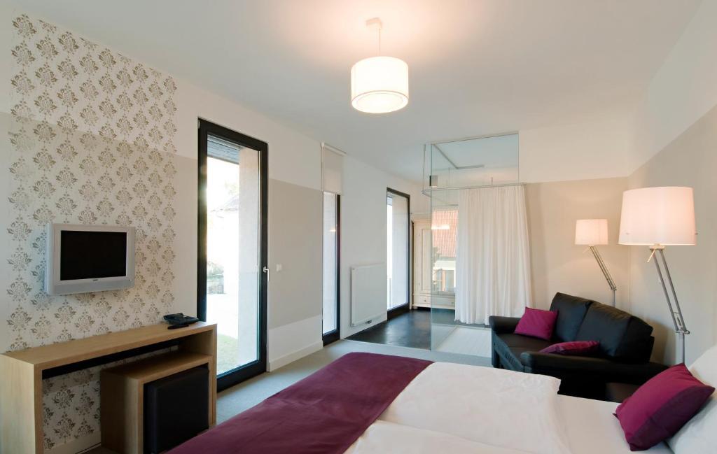 Hotel Zur Schonenburg Schönberg am Kamp Exteriör bild