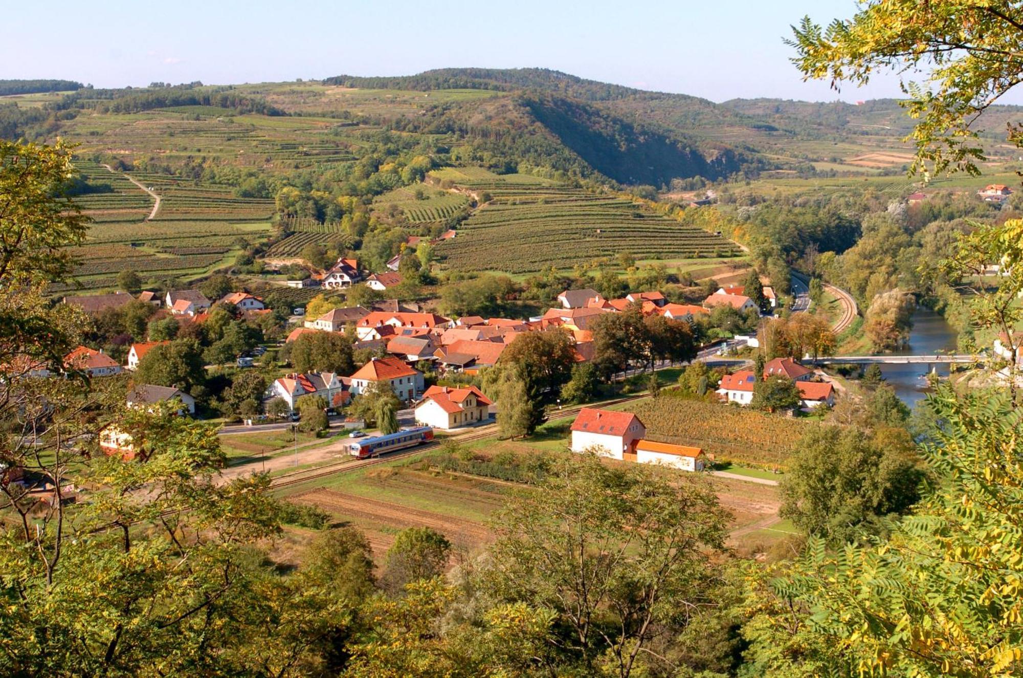 Hotel Zur Schonenburg Schönberg am Kamp Exteriör bild